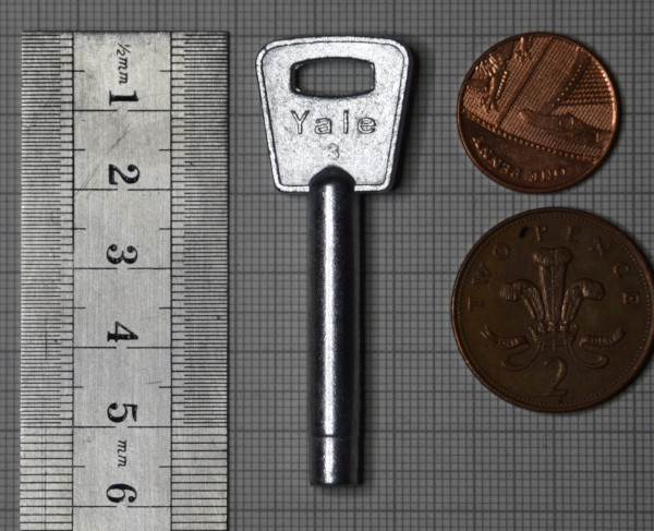 8k120/K window key